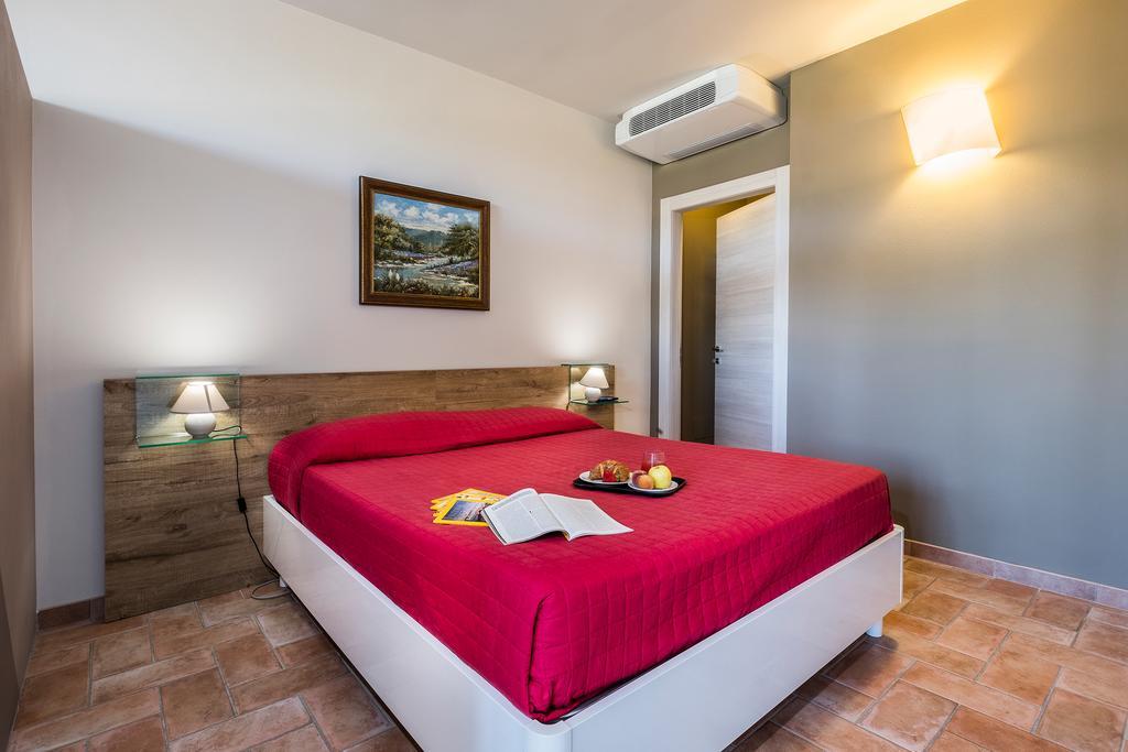 Villa Gremi - Castiglione Falletto Kültér fotó